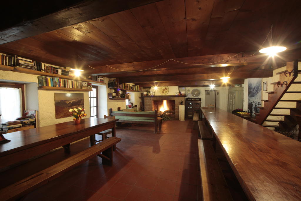 Centro Trekking A Cavallo Monte Brugiana Guest House Massa  Room photo